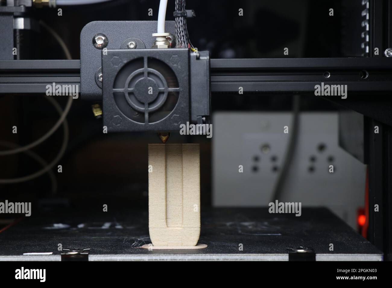 The 3D printing machine makes the 3D prototype model by using wooden