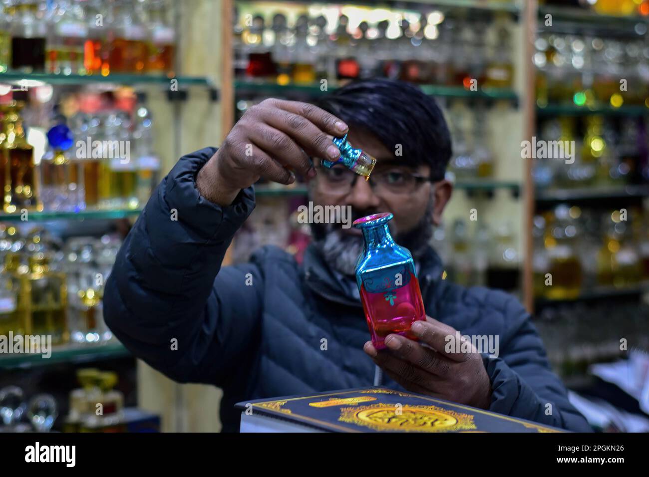 Kashmir perfume shop hi-res stock photography and images - Alamy