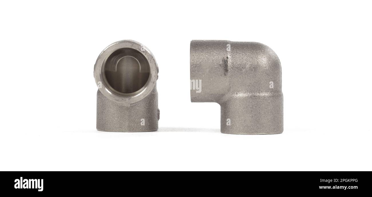 Steel fittings for plumbing pipes, connector for two different sizes