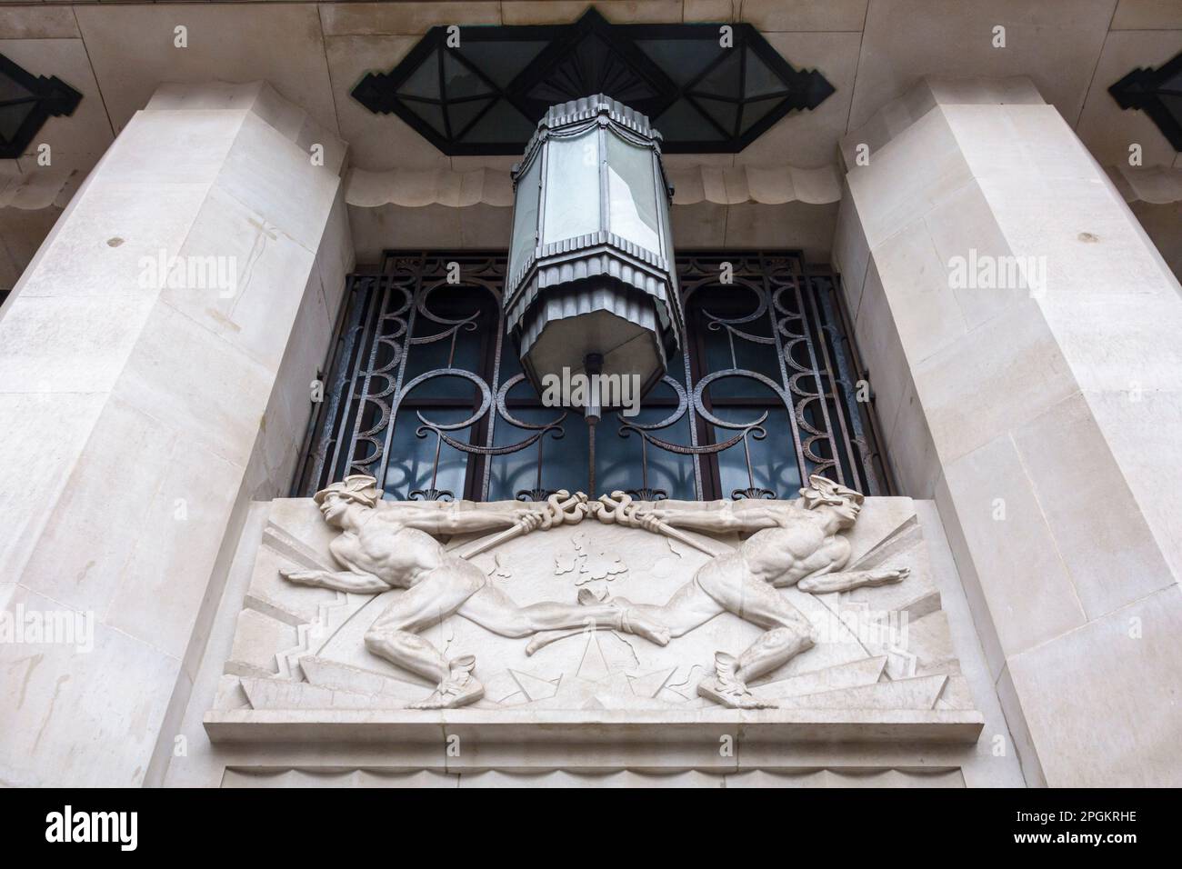 Art deco sculptures of Mercury (by Samuel Rabin, 1931) above the door