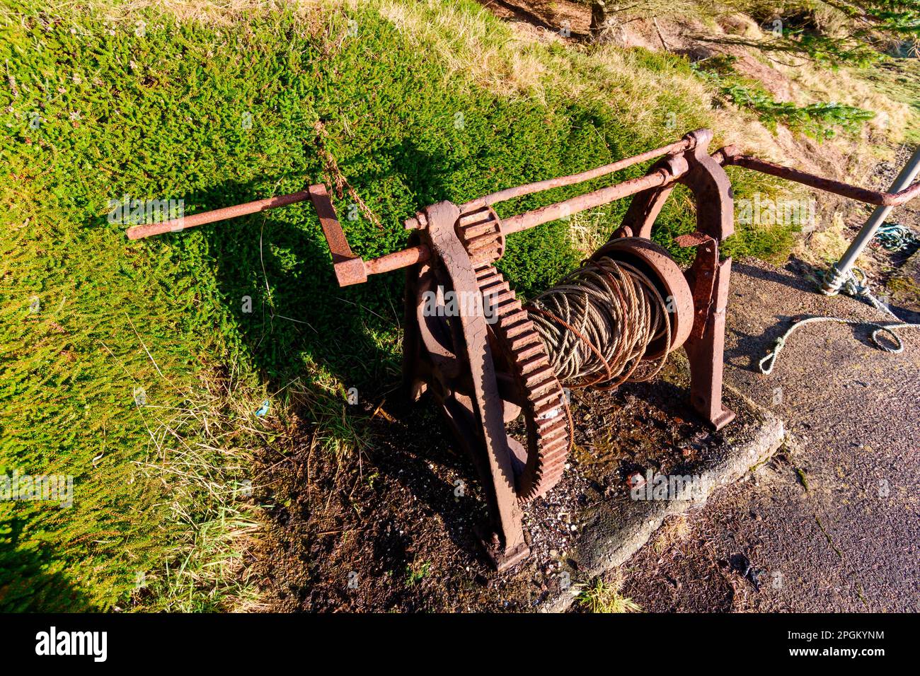 An old rusty boat winch at Dwarwick Pier, on the eastern side