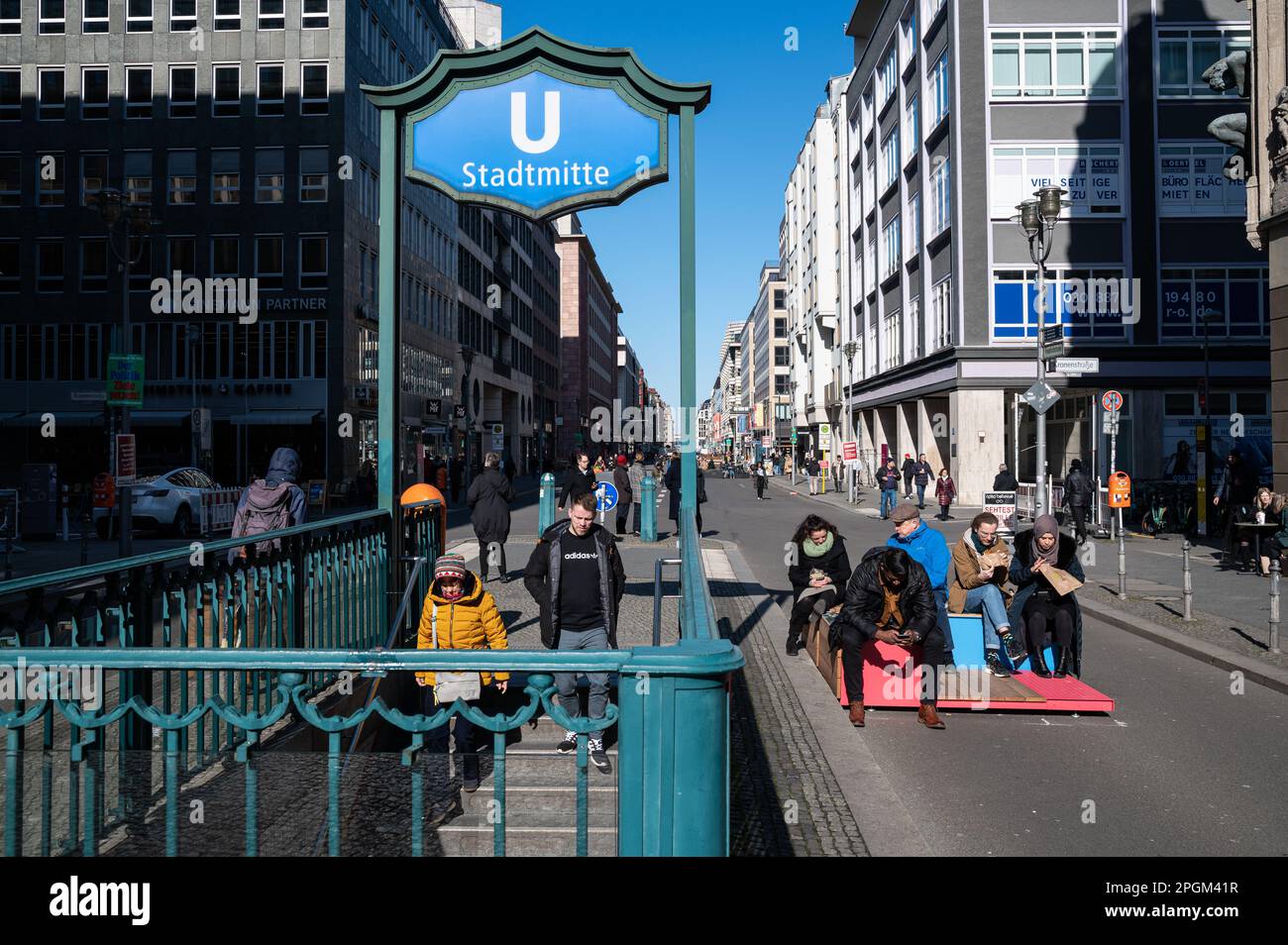 U bahn stadtmitte hi-res stock photography and images - Alamy