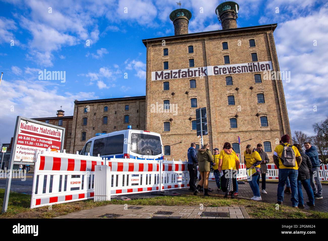 23 March 2023, MecklenburgWestern Pomerania, Grevesmühlen Opponents