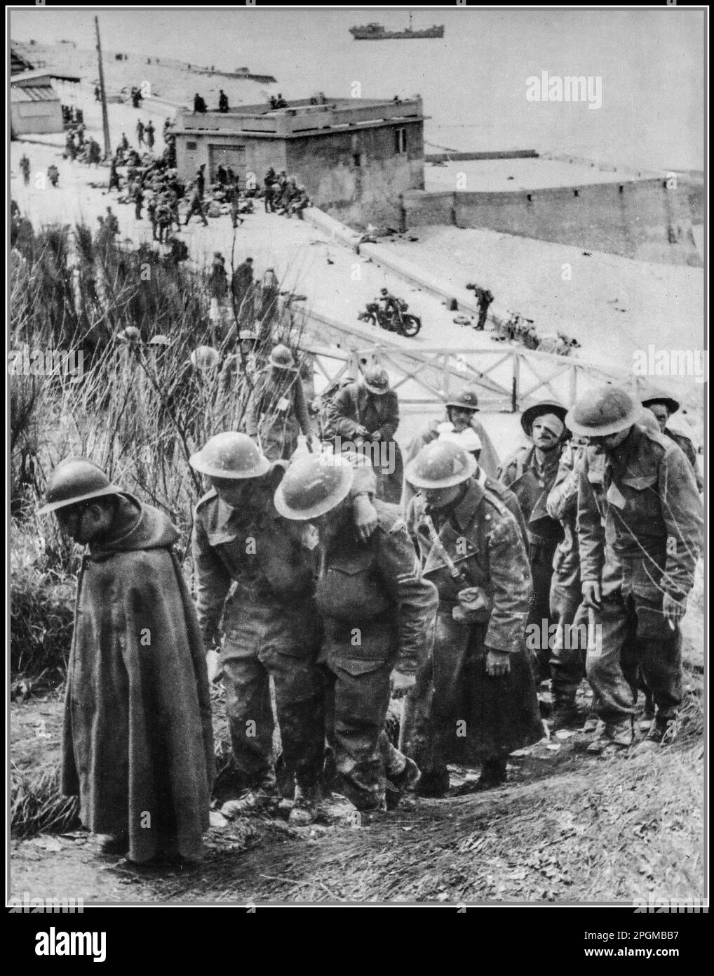 DUNKIRK WW2 British prisoners at Dunkerque,  The Dunkirk evacuation, codenamed Operation Dynamo and also known as the Miracle of Dunkirk, or just Dunkirk, was the evacuation of more than 338,000 Allied soldiers during the Second World War from the beaches and harbour of Dunkirk, in the north of France, between 26 May and 4 June 1940, June 1940. (Eva Braun Collection). Stock Photo