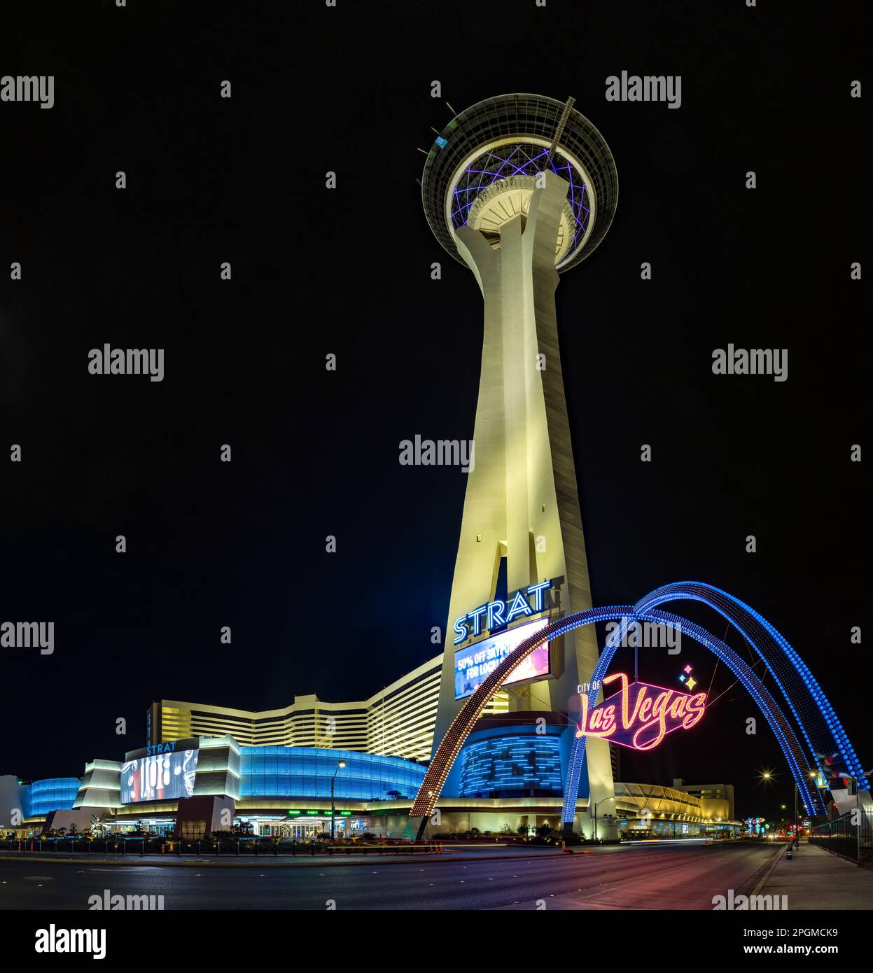 A picture of the Las Vegas Boulevard Gateway Arches at night Stock Photo -  Alamy