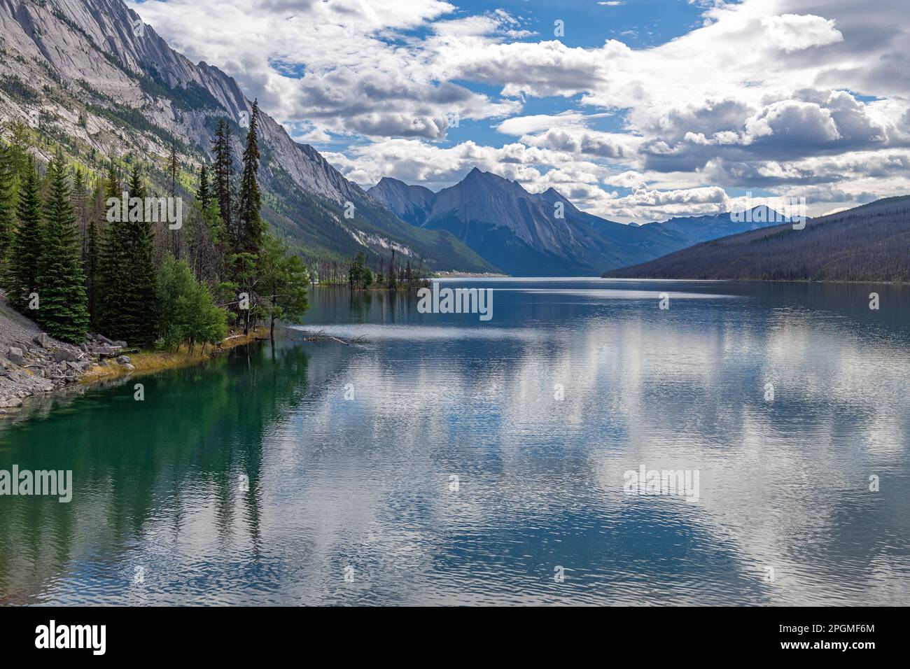 Medicine peak hi-res stock photography and images - Alamy