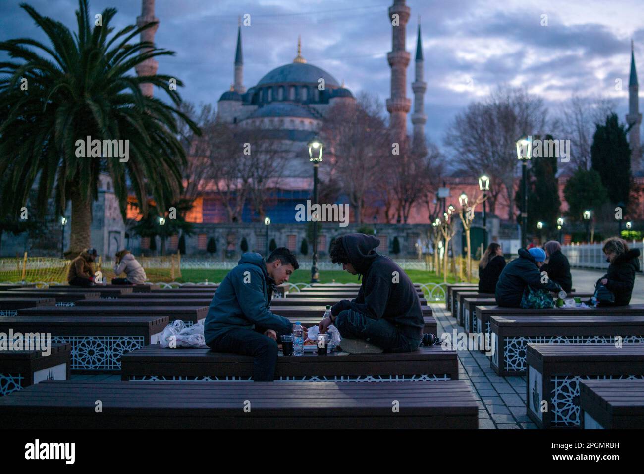 Istanbul, Istanbul, Turkey. 23rd Mar, 2023. People had their first iftar in Sultanahmet Square, Istanbul, on March 23, 2023, on the first day of Ramadan. (Credit Image: © Tolga Uluturk/ZUMA Press Wire) EDITORIAL USAGE ONLY! Not for Commercial USAGE! Stock Photo