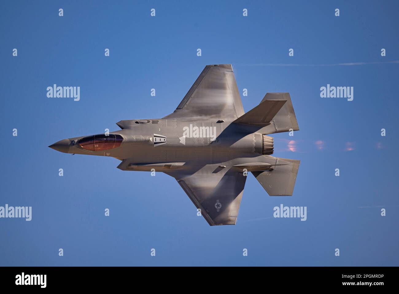 Las Vegas, NV - November 6, 2022: USAF F-35 Lightning II 5th Generation Fighter Jet Does a Demo during the Aviation Nation airshow at Nellis AFB. Stock Photo