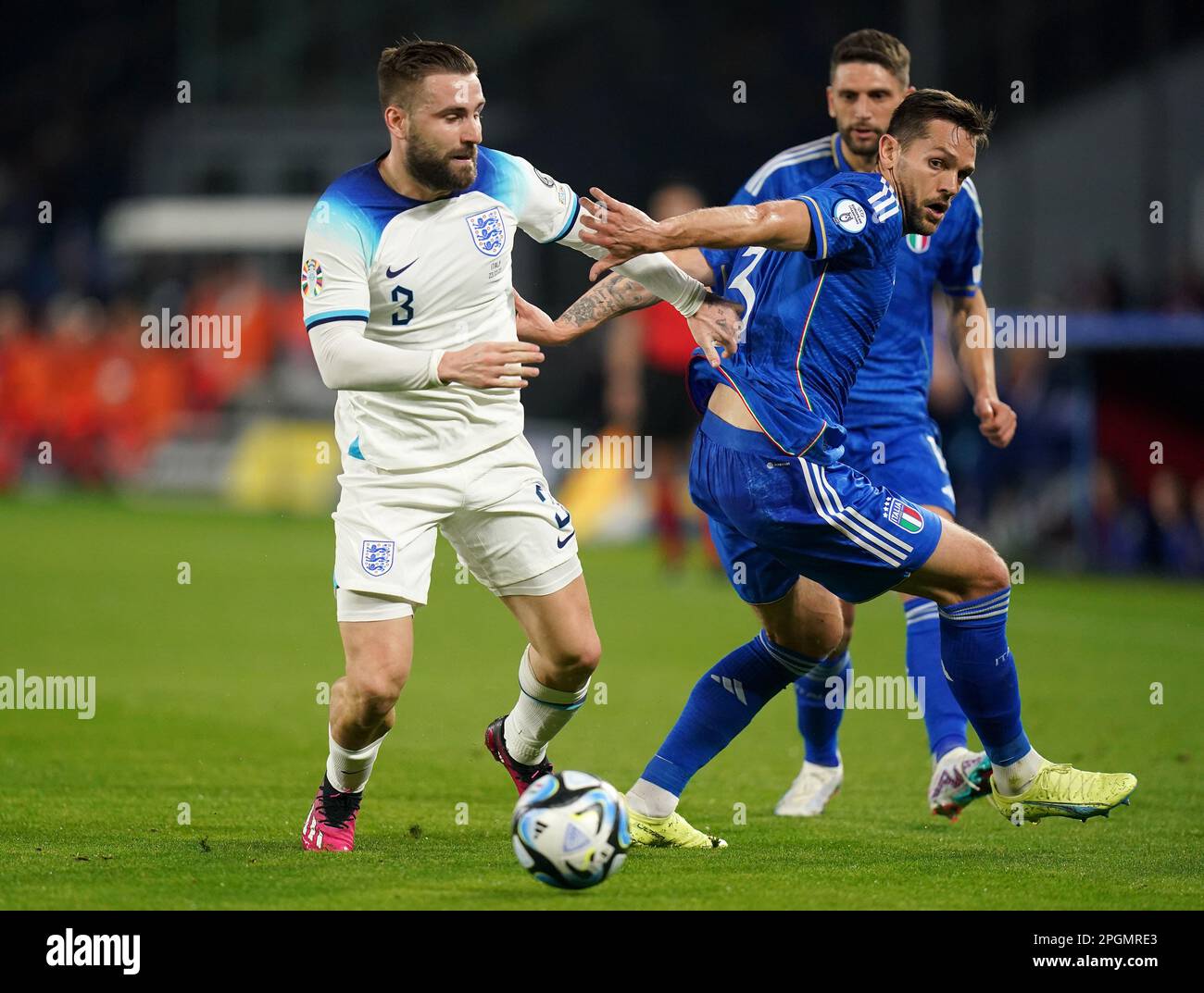 Toloi Rafae England's Luke Shaw (left) and Italy's Rafael Toloi battle for the ball ...