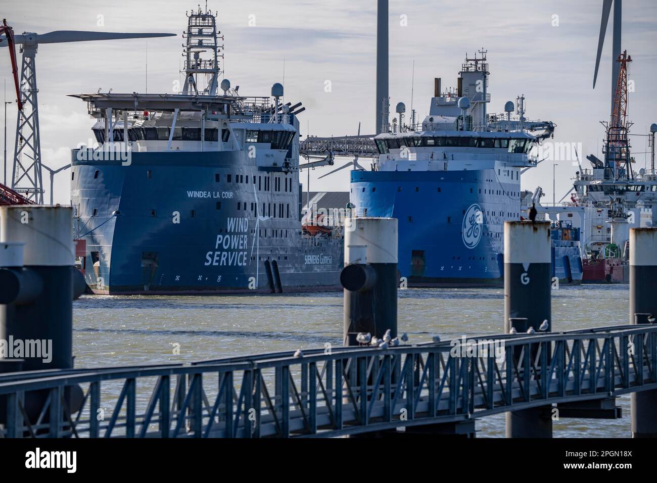 Offshore working vessels, Buss Terminal Eemshaven, logistics hub for the offshore wind farm industry, from here new wind farms in the North Sea are su Stock Photo