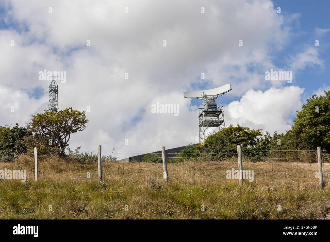 Primary radar structure of the English HM Coastguard on top of the