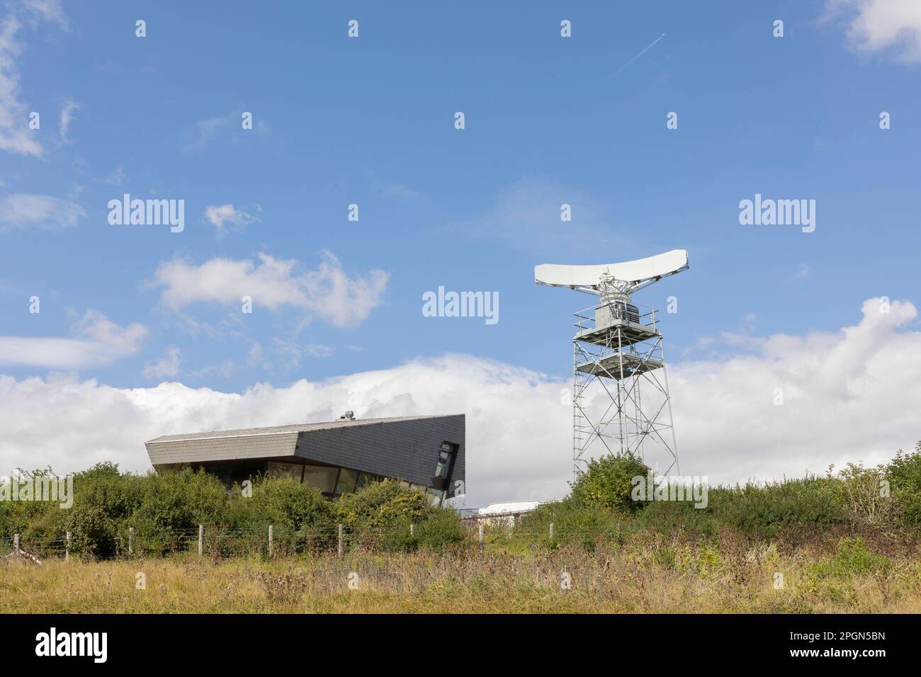 Primary radar structure of the English HM Coastguard on top of the