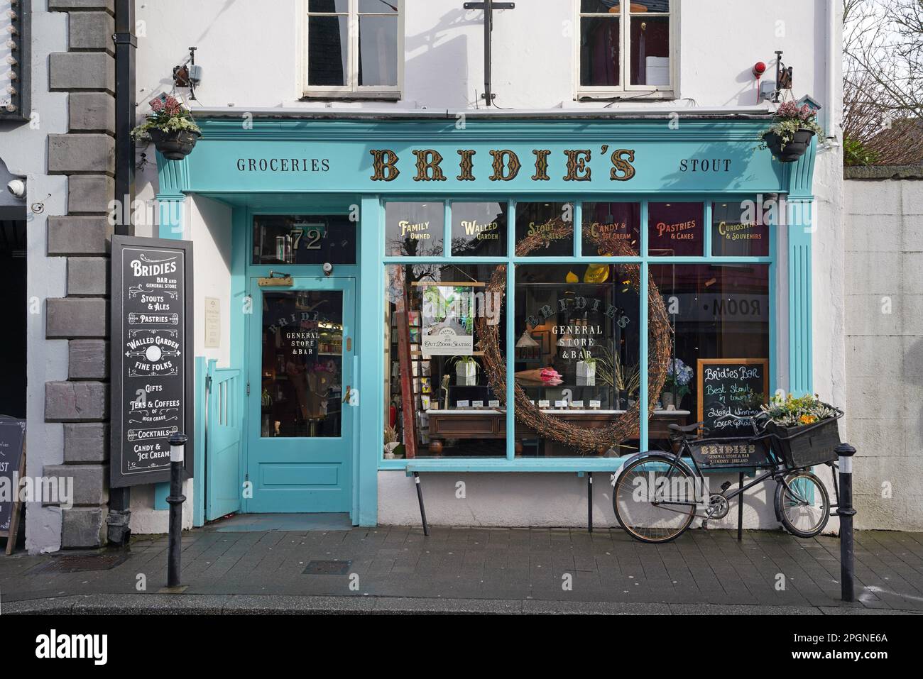 Grocery shop kilkenny hires stock photography and images Alamy