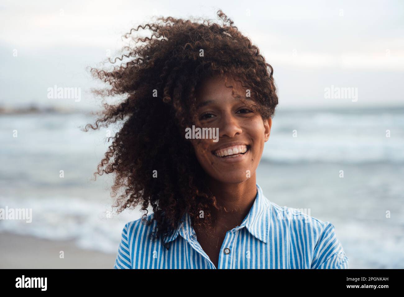 Curly hair tousled hi-res stock photography and images - Alamy