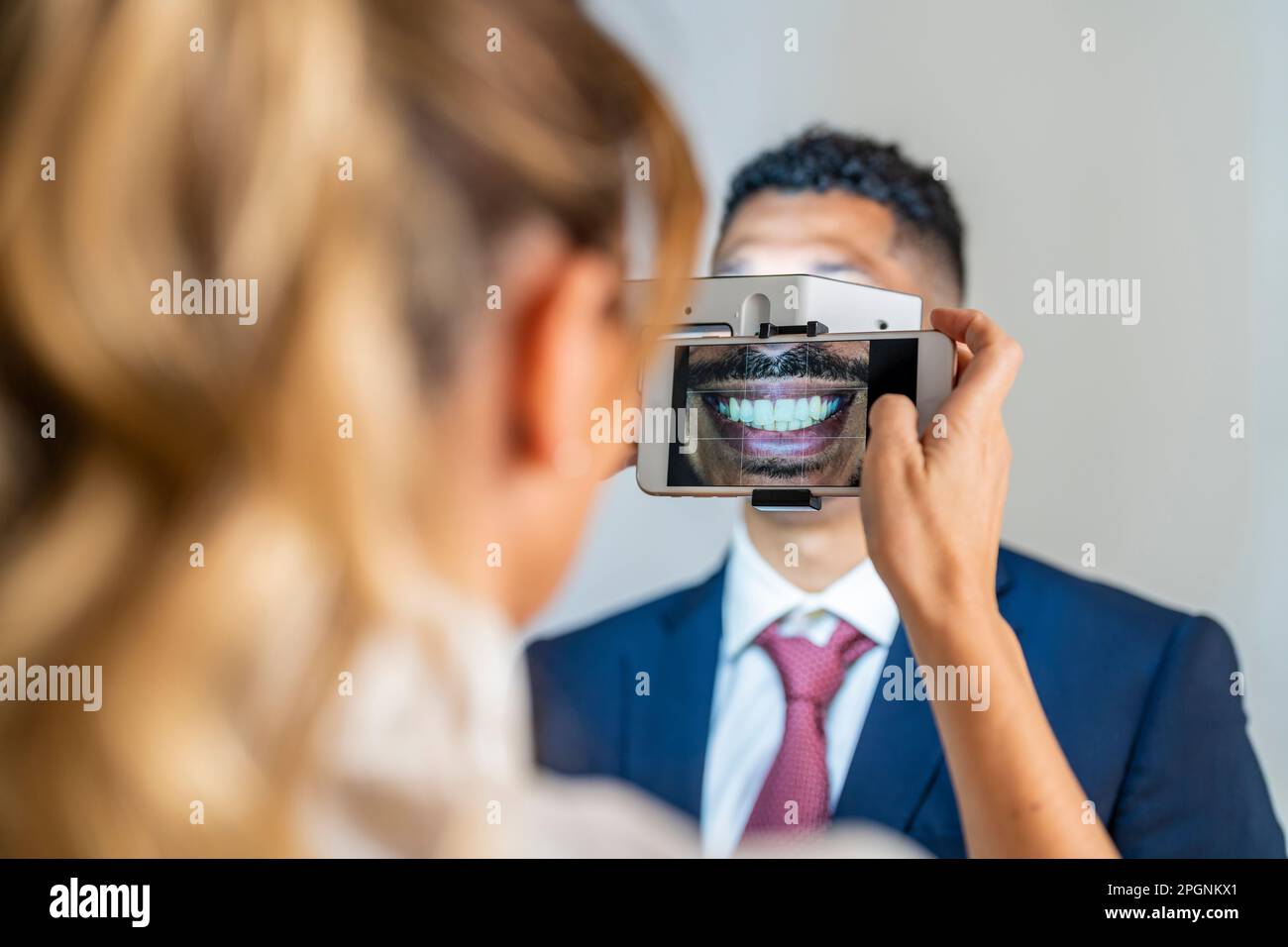 Mobile dental office hi-res stock photography and images - Alamy
