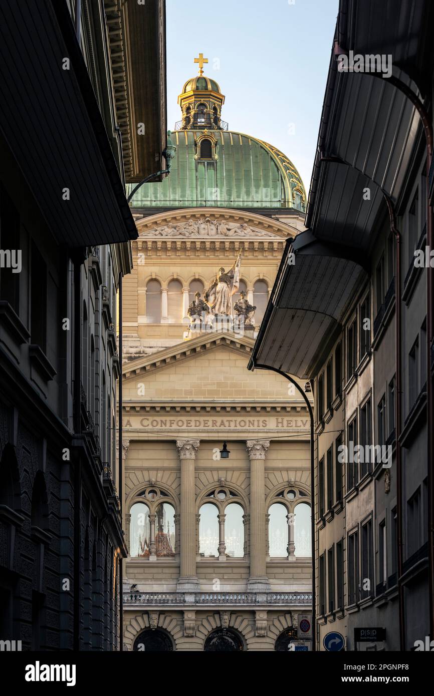 Switzerland, Bern Canton, Bern, Facade of Bundeshaus with houses in foreground Stock Photo