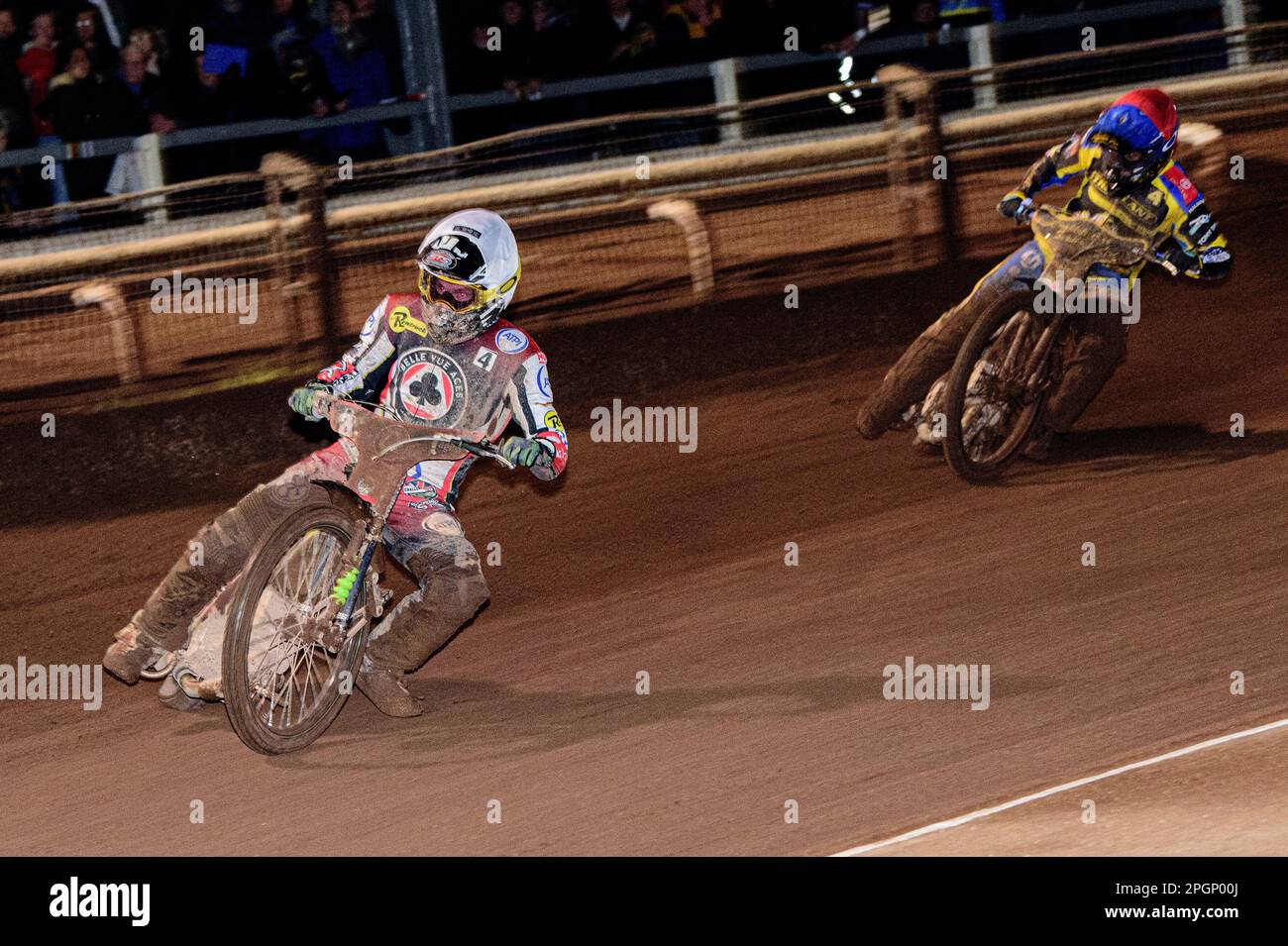 Charles Wright (White) leads Kyle Howarth (Red) during the Sheffield Tigers vs Belle Vue Aces meeting in the SGP Premiership at Owlerton Stadium, Sheffield on Thursday 23rd March 2023. (Photo: Ian Charles | MI News) Credit: MI News & Sport /Alamy Live News Stock Photo