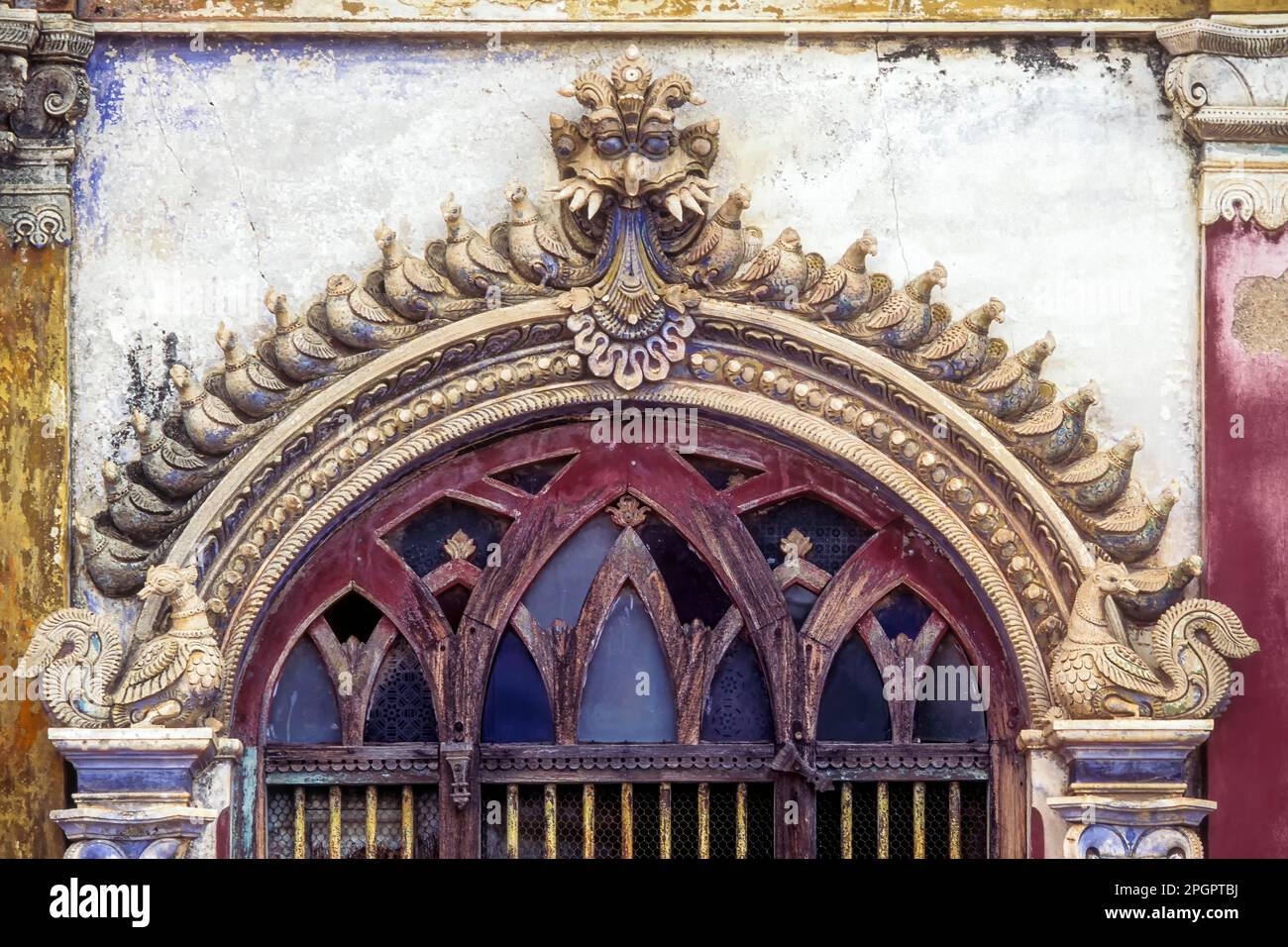 Decorated Window, a Nattukottai Chettiar house at Pon. Pudupatti