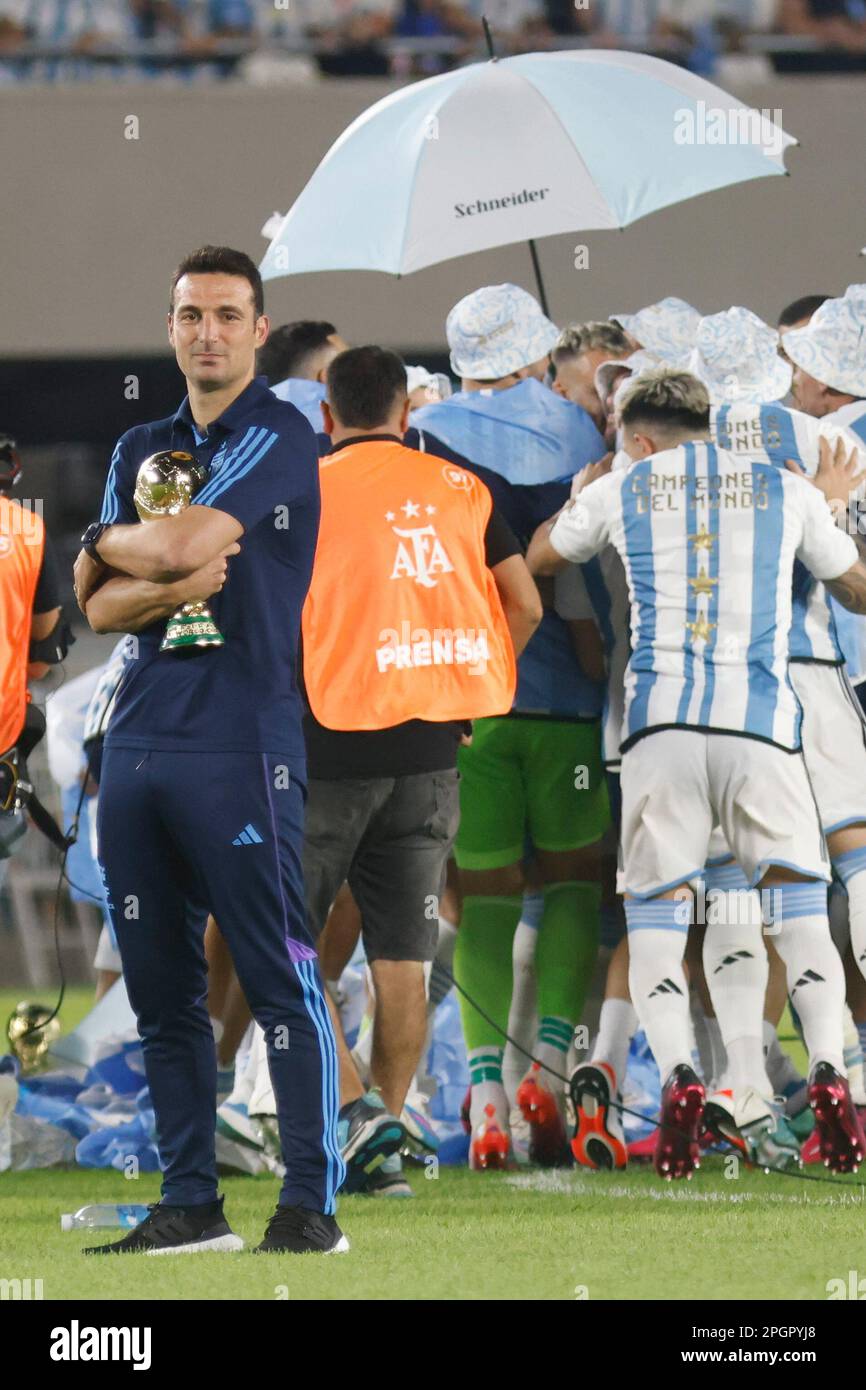 Ciudad Autonoma de Buenos Aires, Argentina, 23, March, 2023. Lionel Scaloni looking the sons of Messi playing after the match between Argentina National Team vs. Panamá National Team, friendly match . Credit: Fabideciria. Stock Photo