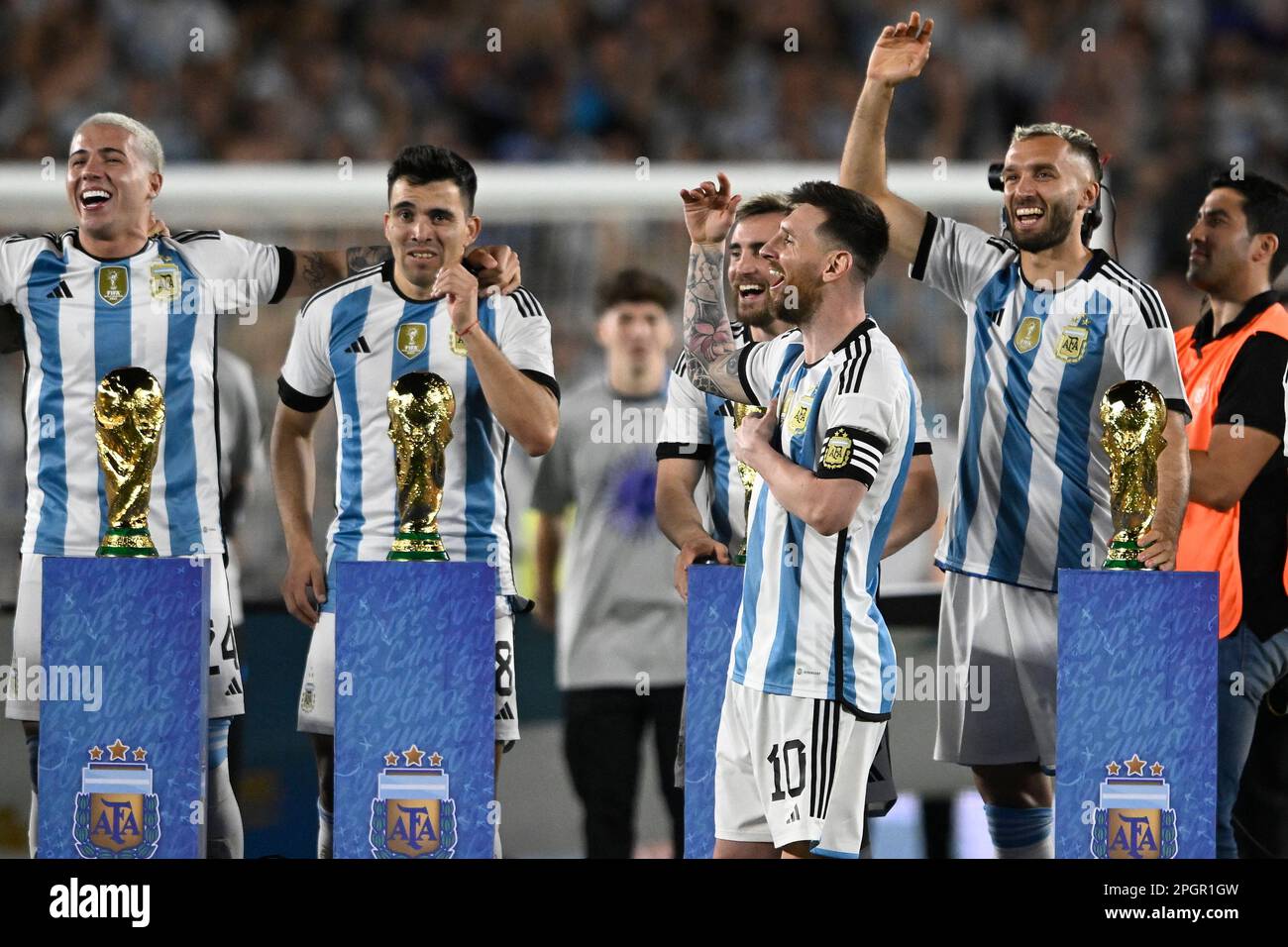 ARGENTINA, Buenos Aires: 23 march 2023: Lionel Messi of Argentina celebrates with FIFA World cup trophy during the friendly international match between Argentina and Panama at Estadio Mas Monumental Antonio Vespucio Liberti. photo Diego Halisz/SFSI Stock Photo