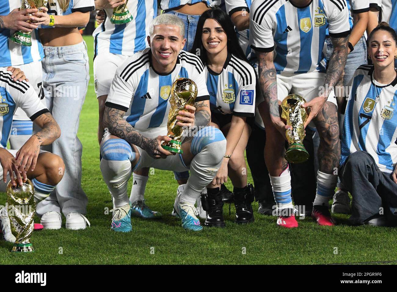 ARGENTINA, Buenos Aires: 23 march 2023: Enzo Fernandez of Argentina celebrates with his girlfriend and FIFA World cup trophy during the friendly international match between Argentina and Panama at Estadio Mas Monumental Antonio Vespucio Liberti. photo Diego Halisz/SFSI Stock Photo