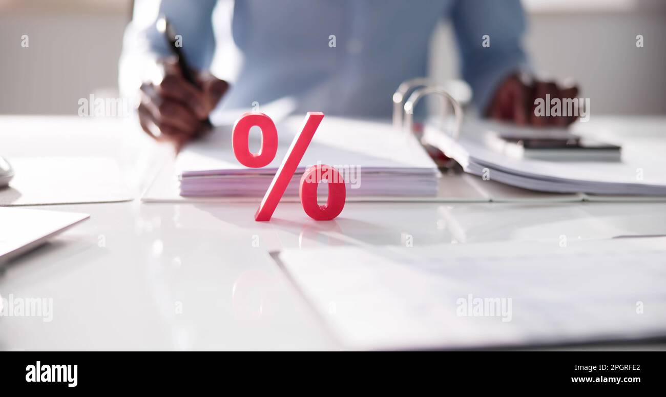 Calculating VAT Tax Percentage And Invoice Discount Stock Photo Alamy