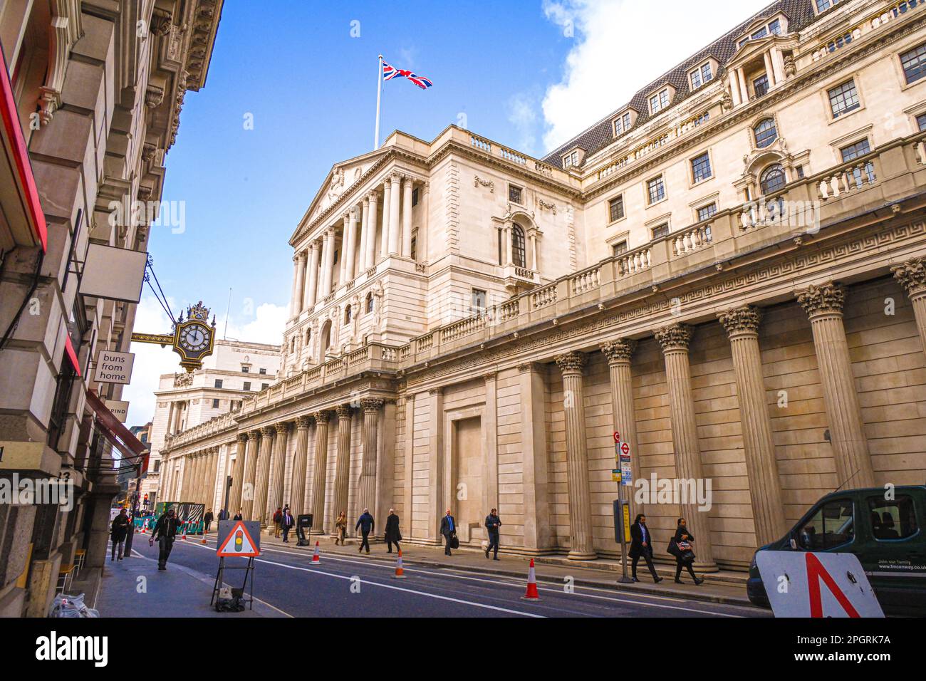 Bank of England building BoE, Threadneedle Street, London, EC2R 8AH, United Kingdom front façade with the Union Jack Flying on top Stock Photo