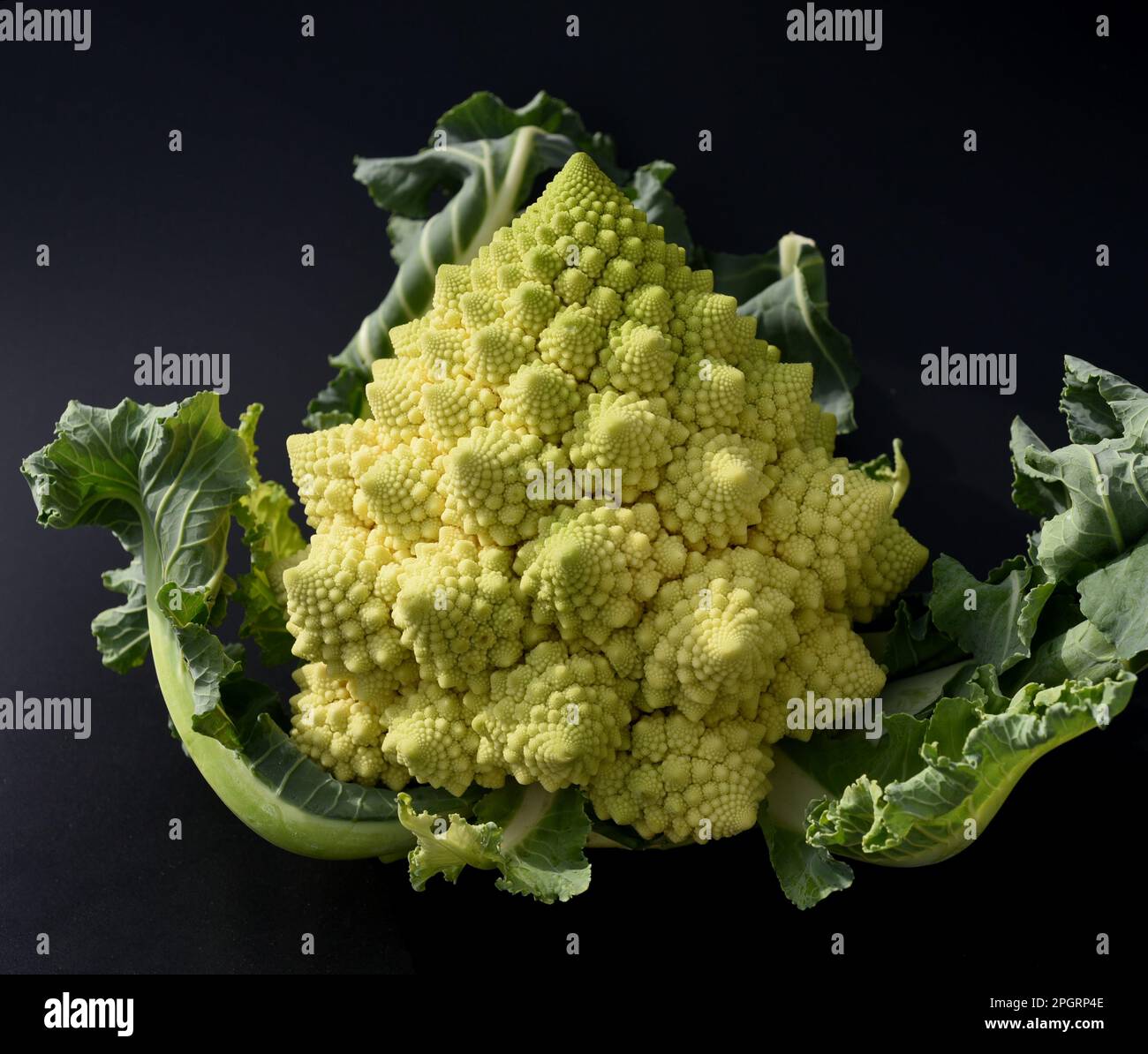Romanesco, Brokkoli hat große grune Blueten mit hervorragendem Geschmack und dekorativem Aussehen. Romanesco, broccoli has large green flowers with an Stock Photo