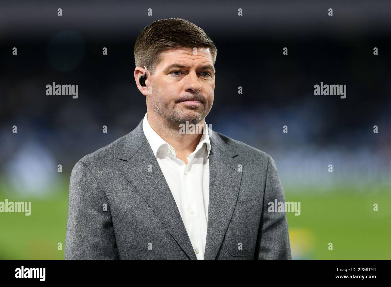 Steven Gerrard, England TV commentator Stock Photo - Alamy