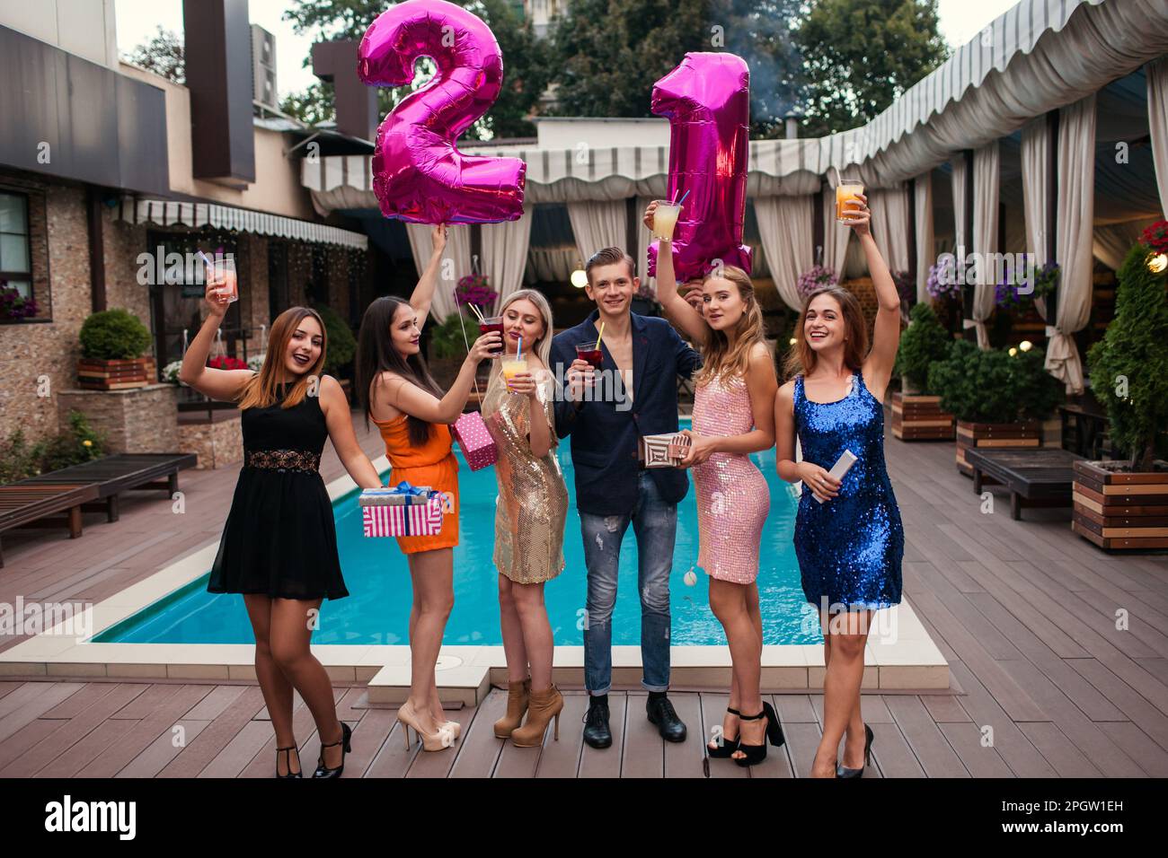 Pool birthday party. Happy youth company Stock Photo - Alamy