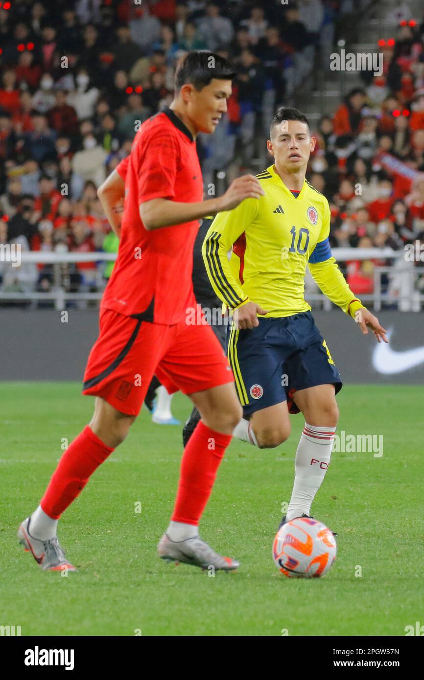 Ulsan, Gyeongnam, South Korea. 24th Mar, 2023. March 24, 2023-Ulsan, South Korea-Minjae Kim of South Korea and Rodriguez Rubio James David of Colombia action during an International Friendly Match South Korea vs Colombia match at Munsu Stadium in Ulsan, South Korea. (Credit Image: © Ryu Seung-Il/ZUMA Press Wire) EDITORIAL USAGE ONLY! Not for Commercial USAGE! Stock Photo