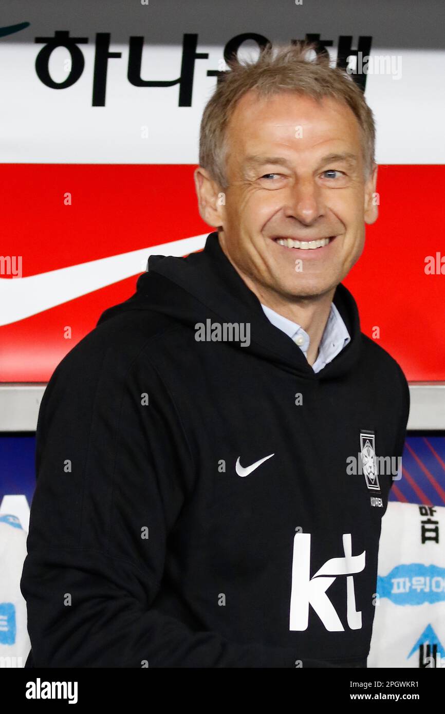 Ulsan, Gyeongnam, South Korea. 24th Mar, 2023. March 24, 2023-Ulsan, South Korea-South Korea's new head coach Juergen Klinsmann looks on during the international friendly match between South Korea and Colombia at Ulsan Munsu Football Stadium on March 24, 2023 in Ulsan, South Korea. (Credit Image: © Ryu Seung-Il/ZUMA Press Wire) EDITORIAL USAGE ONLY! Not for Commercial USAGE! Stock Photo
