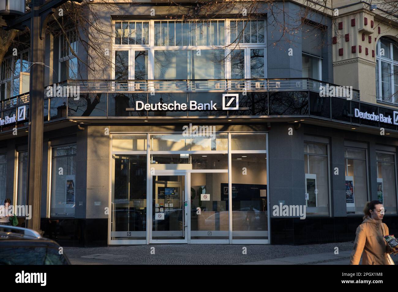 Credit default swaps hires stock photography and images Alamy