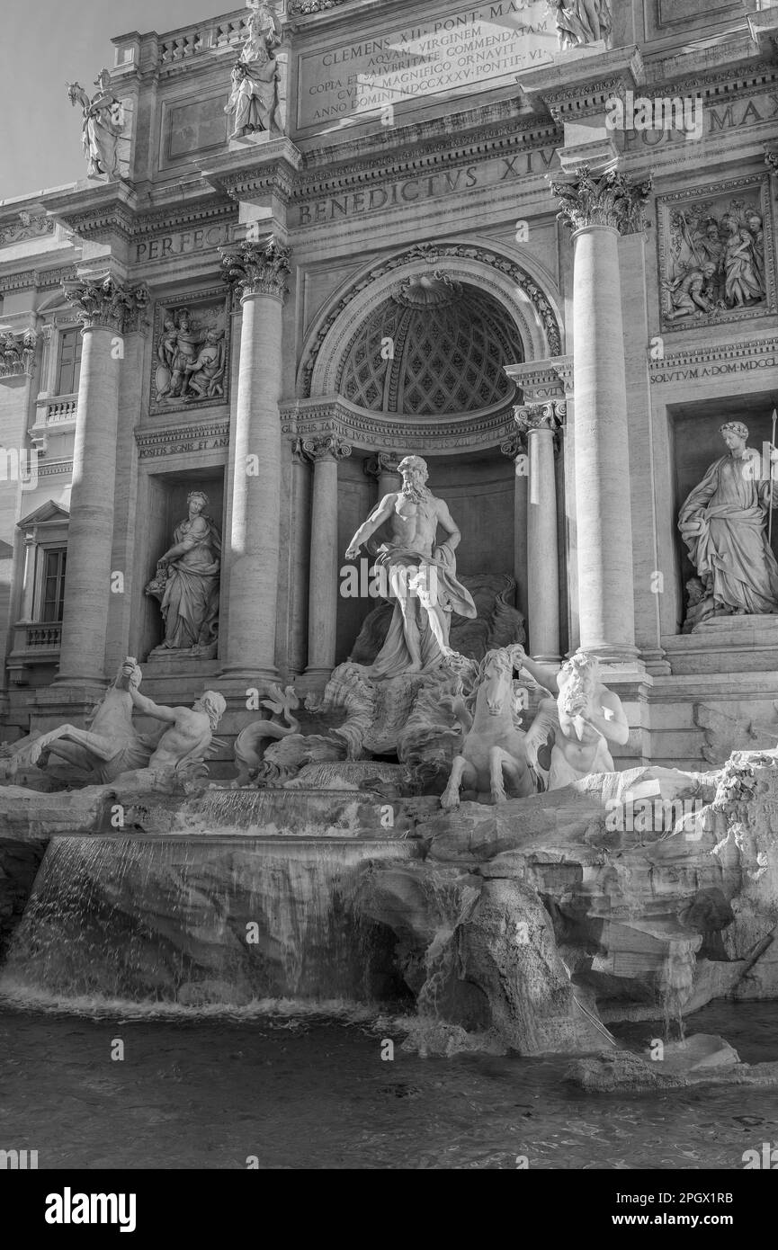 The Trevi Fountain is the largest of the famous fountains in Rome. Begun in 1732, it was finally entrusted in 1759 to Pietro Bracci helped by his son Stock Photo