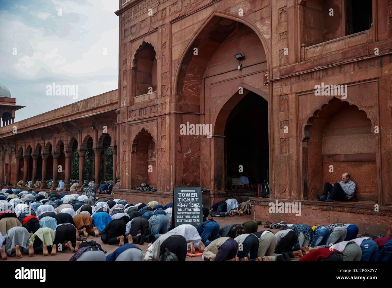 New Delhi, New Delhi, India. 24th Mar, 2023. Indian Muslims offer the first Friday prayers of the holy month of Ramadan at the Jama Masjid. (Credit Image: © Karma Sonam Bhutia/ZUMA Press Wire) EDITORIAL USAGE ONLY! Not for Commercial USAGE! Credit: ZUMA Press, Inc./Alamy Live News Stock Photo