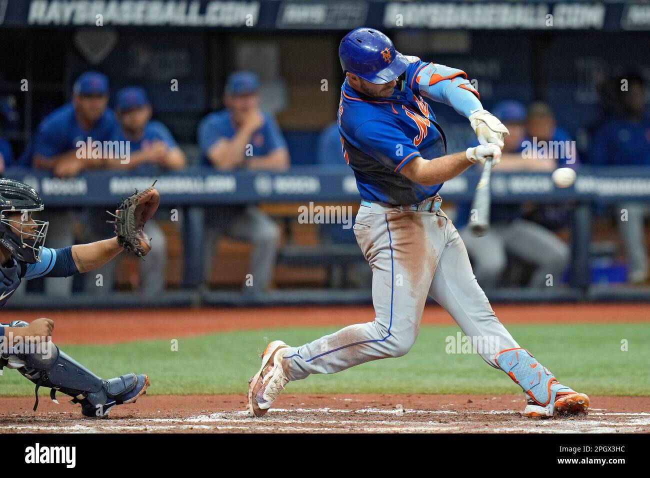 New York Mets' Pete Alonso (20) connects for a threerun home run off Tampa Bay Rays starting
