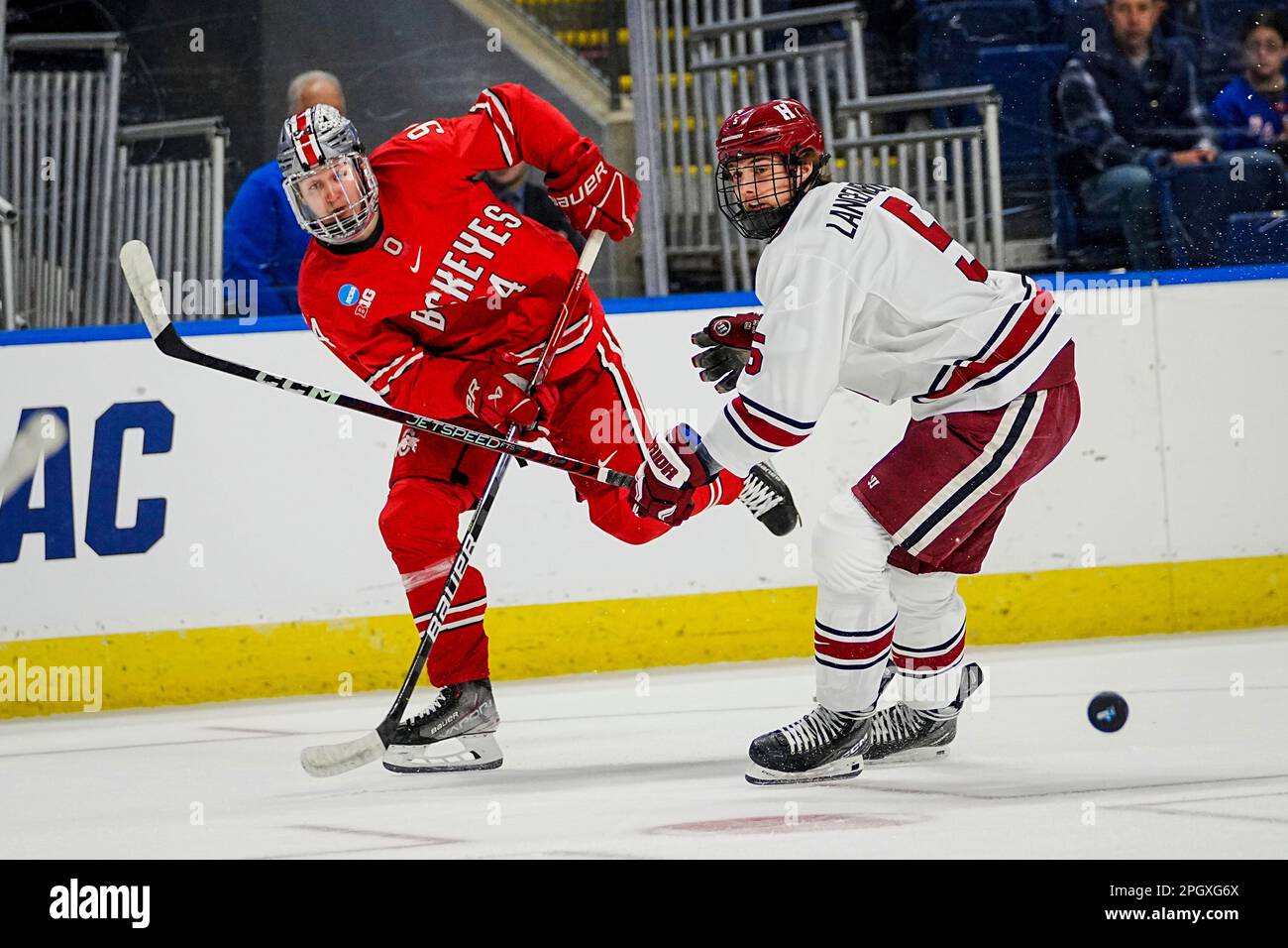 March 24, 2023 Ohio State forward Travis Treloar (94) passes under
