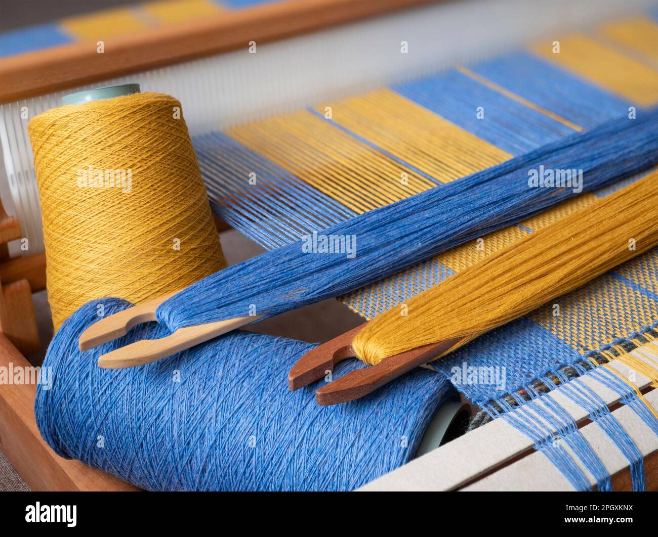 Bobbin Boat - Blue - SOLD INDIVIDUALLY Bobbin Boat - Blue - SOLD INDIVIDUALLY