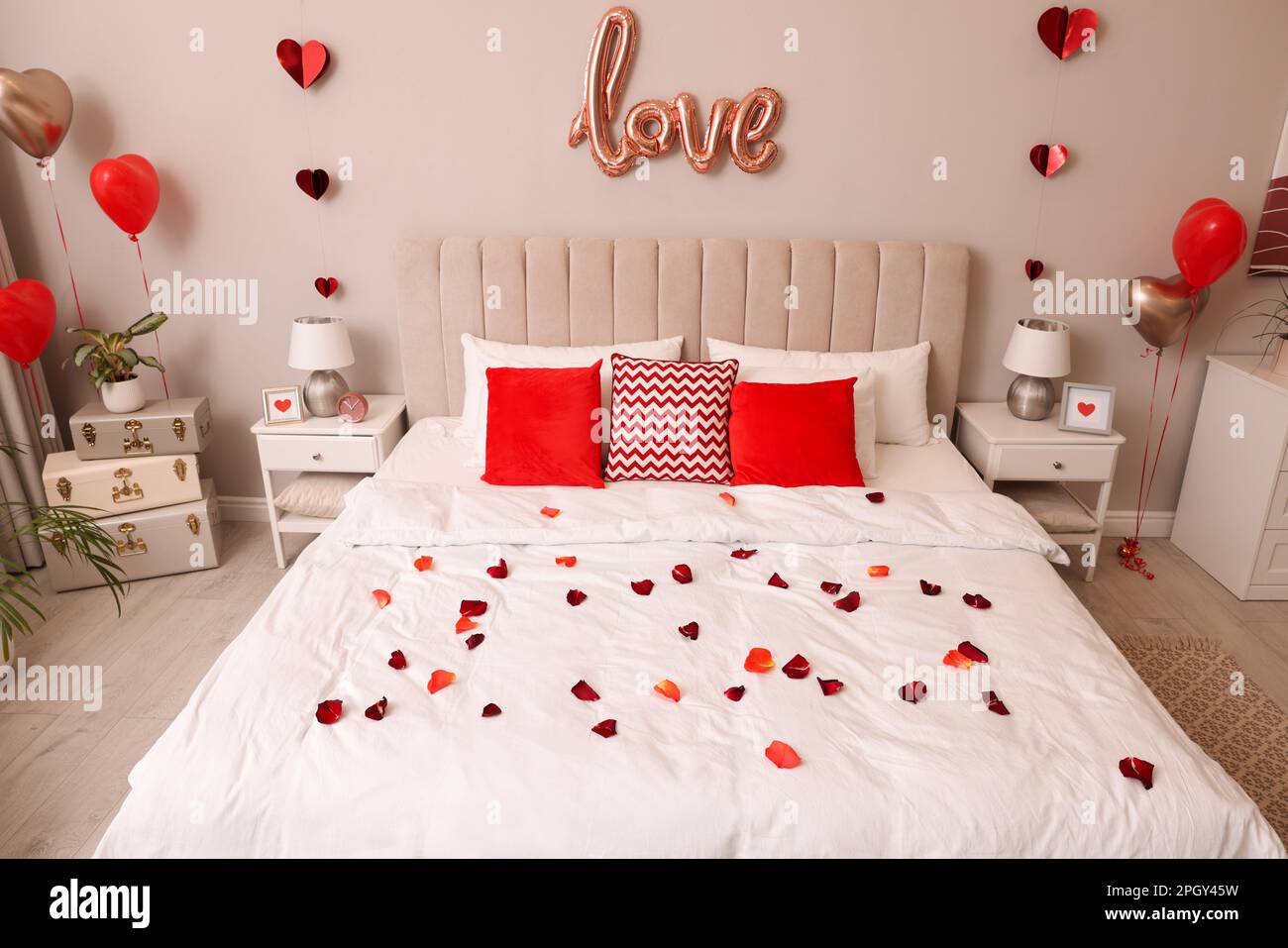 How to Decorate Your Bedroom for Valentine'S Day: Romantic Ideas