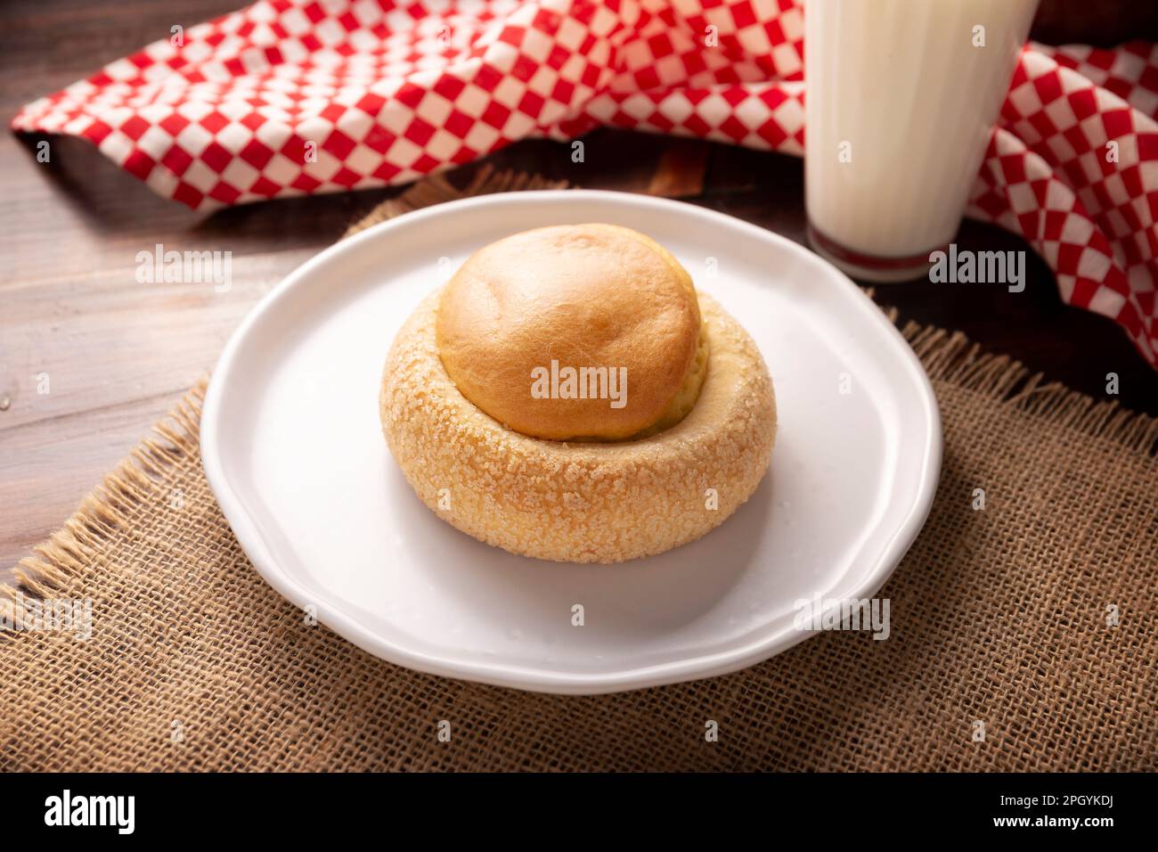 Ojo de Buey. Also known as Ojo de Pancha, it is one of the traditional