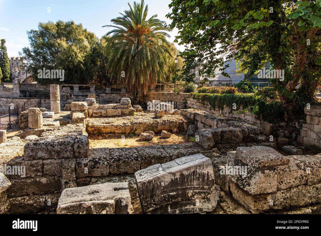 Sephardic Temple Rhodes Temple of aphrodite island of rhodes hi-res stock photography and ...