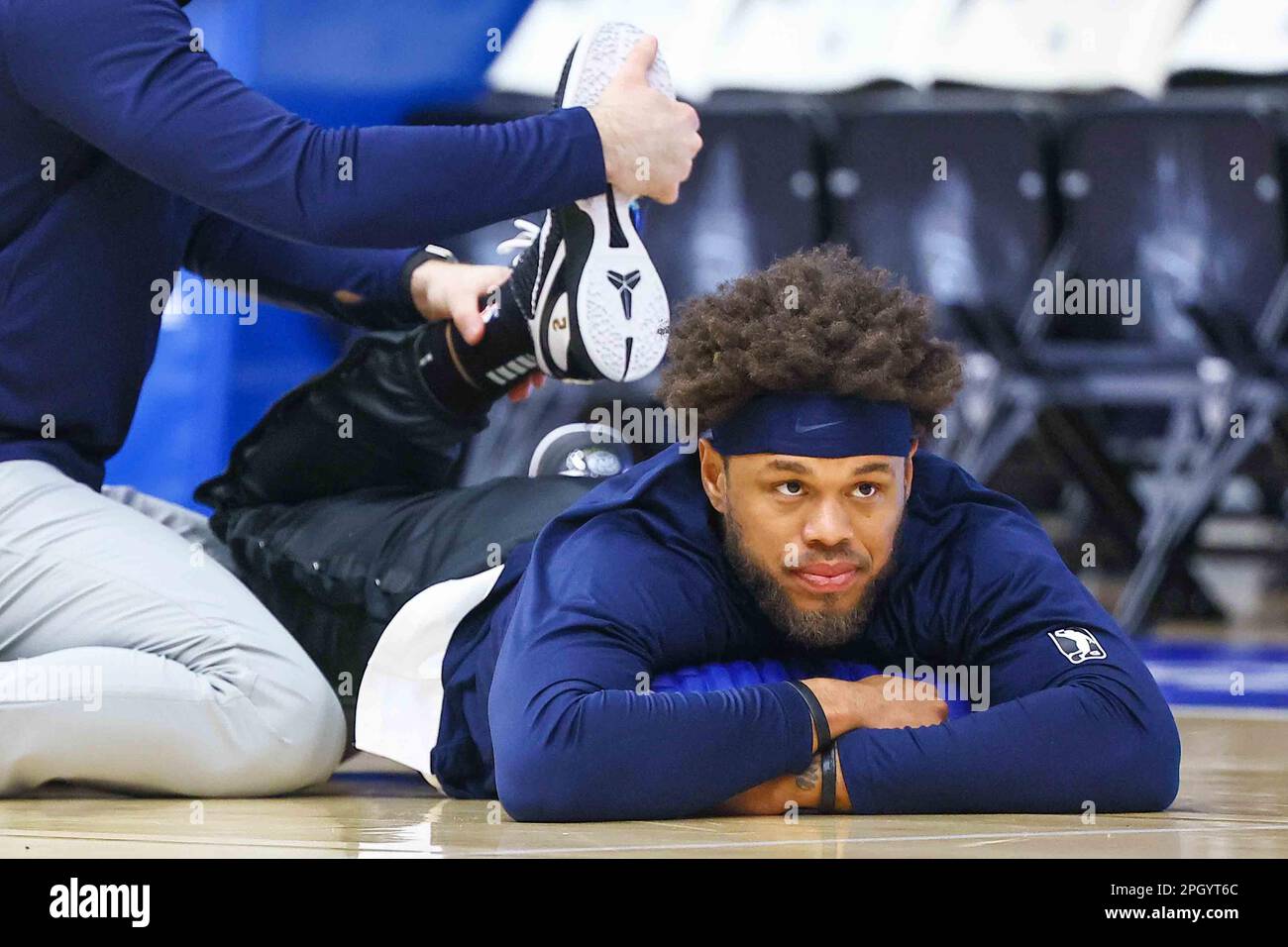 Wilmington, Delaware, USA. 24th Mar, 2023. Fort Wayne Mad Ants forward JUSTIN ANDERSON (1) seen working with the trainer prior to a game between the Delaware Blue Coats and the Fort Wayne Mad Ants Friday, Mar. 24, 2023; at the Chase Fieldhouse in Wilmington, DE (Credit Image: © Saquan Stimpson/ZUMA Press Wire) EDITORIAL USAGE ONLY! Not for Commercial USAGE! Stock Photo