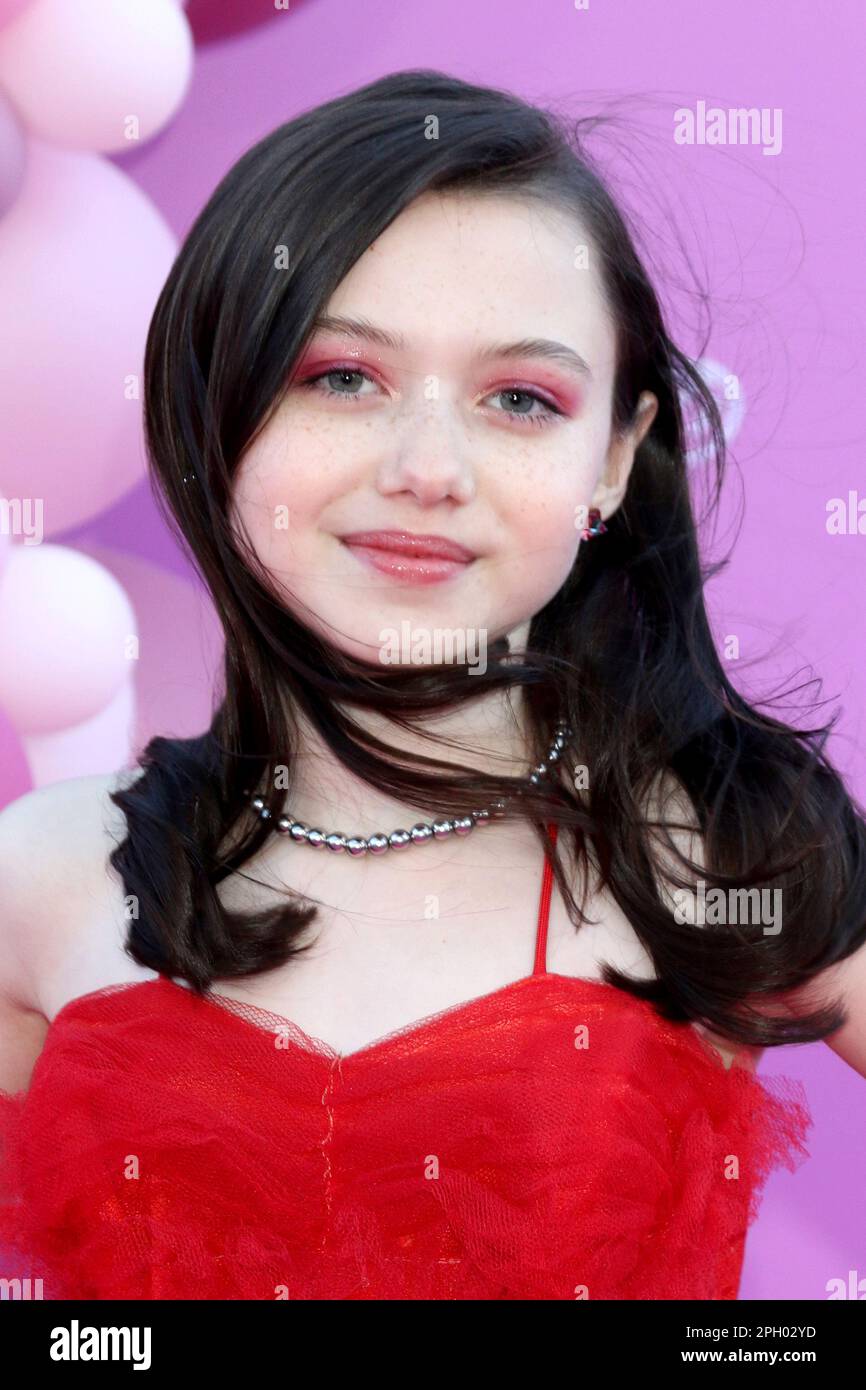 LOS ANGELES - MAR 24: Violet McGraw at Prom Pact Premiere Screening at