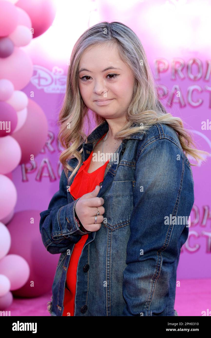 LOS ANGELES - MAR 24: Kennedy Garcia at Prom Pact Premiere Screening at