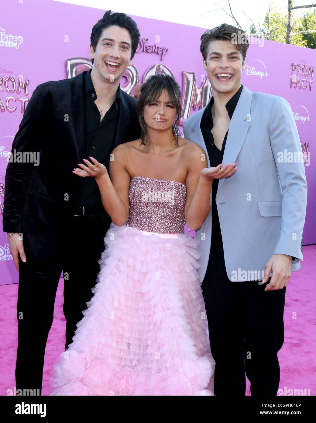 March 24, 2023, Los Angeles, CA, USA: LOS ANGELES - MAR 24: Milo Manheim, Peyton Elizabeth Lee, Blake Draper at Prom Pact Premiere Screening at the Wilshire Ebell Theater on March 24, 2023 in Los Angeles, CA (Credit Image: © Kay Blake/ZUMA Press Wire) EDITORIAL USAGE ONLY! Not for Commercial USAGE! Stock Photo