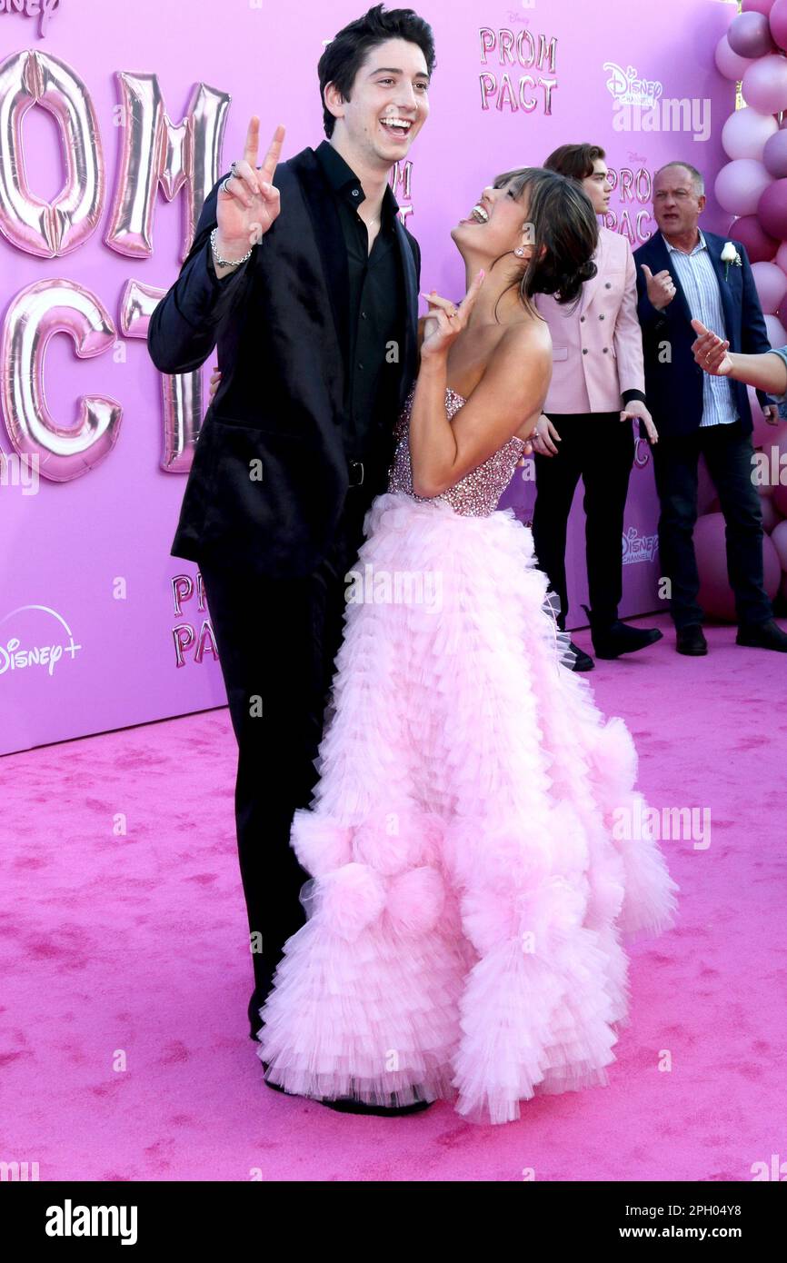 March 24, 2023, Los Angeles, CA, USA: LOS ANGELES - MAR 24: Milo Manheim, Peyton Elizabeth Lee at Prom Pact Premiere Screening at the Wilshire Ebell Theater on March 24, 2023 in Los Angeles, CA (Credit Image: © Kay Blake/ZUMA Press Wire) EDITORIAL USAGE ONLY! Not for Commercial USAGE! Stock Photo