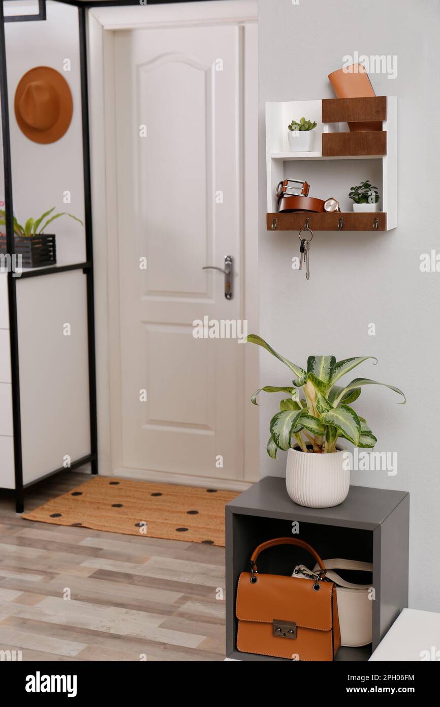 Hallway accessories 2024