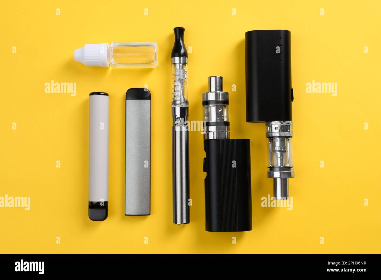 elfbar nachfüll pod läuft aus Original Vaporesso LUXE XR Max Kit Vape 80W 2800mAh Battery 5ml fit LUXE  X/XR Pod MTL to DTL Vaping E Cigarette Vaporizer No Nicotine 1.0 unité :  Amazon.fr: High-Tech main image 1