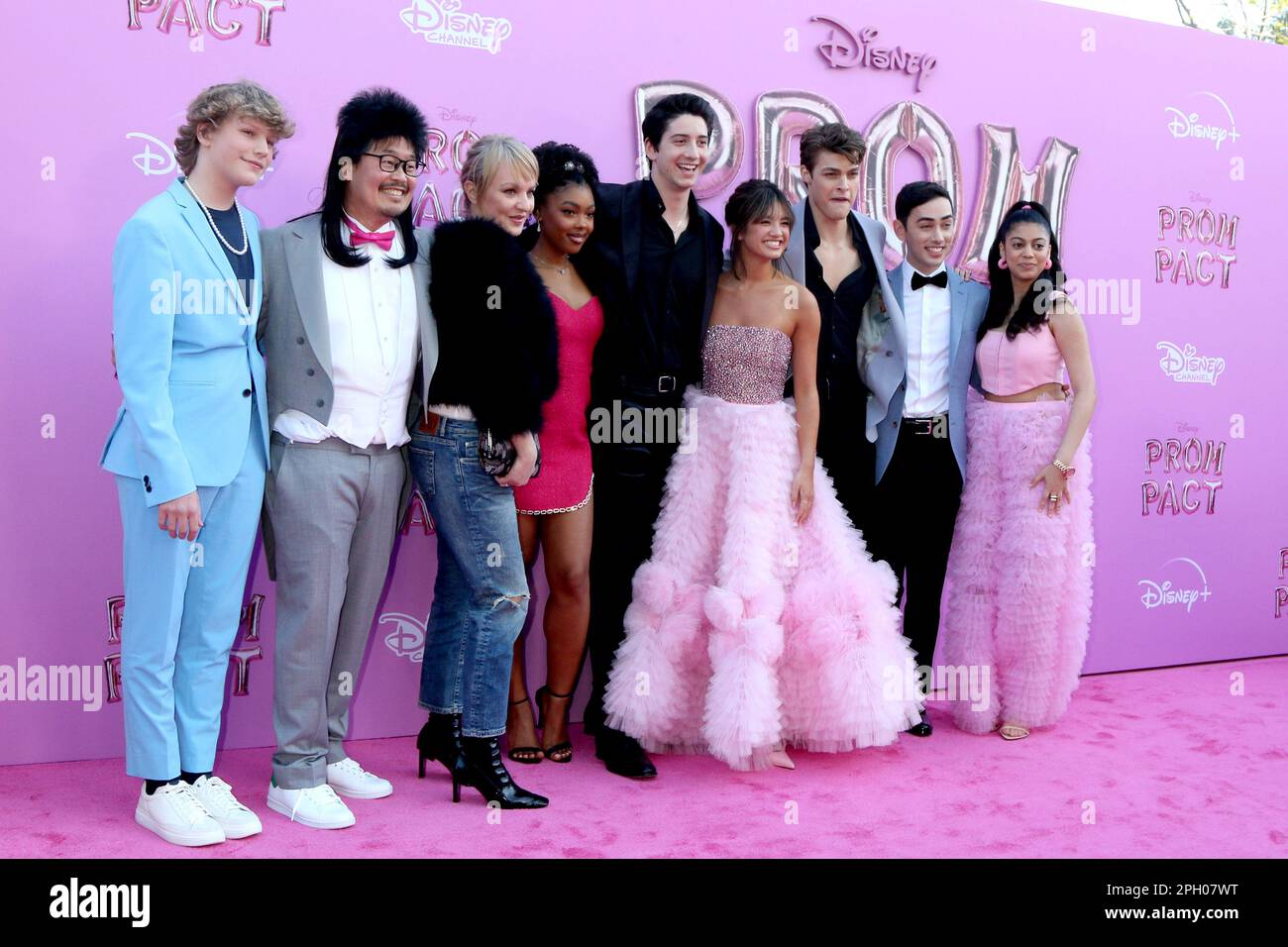 March 24, 2023, Los Angeles, CA, USA: LOS ANGELES - MAR 24: Nolan Dubuc, David S. Jung, Wendi McLendon-Covey, Monique Green, Milo Manheim, Peyton Elizabeth Lee, Blake Draper, Jason Sakaki, Arica Himmel at Prom Pact Premiere Screening at the Wilshire Ebell Theater on March 24, 2023 in Los Angeles, CA (Credit Image: © Kay Blake/ZUMA Press Wire) EDITORIAL USAGE ONLY! Not for Commercial USAGE! Stock Photo