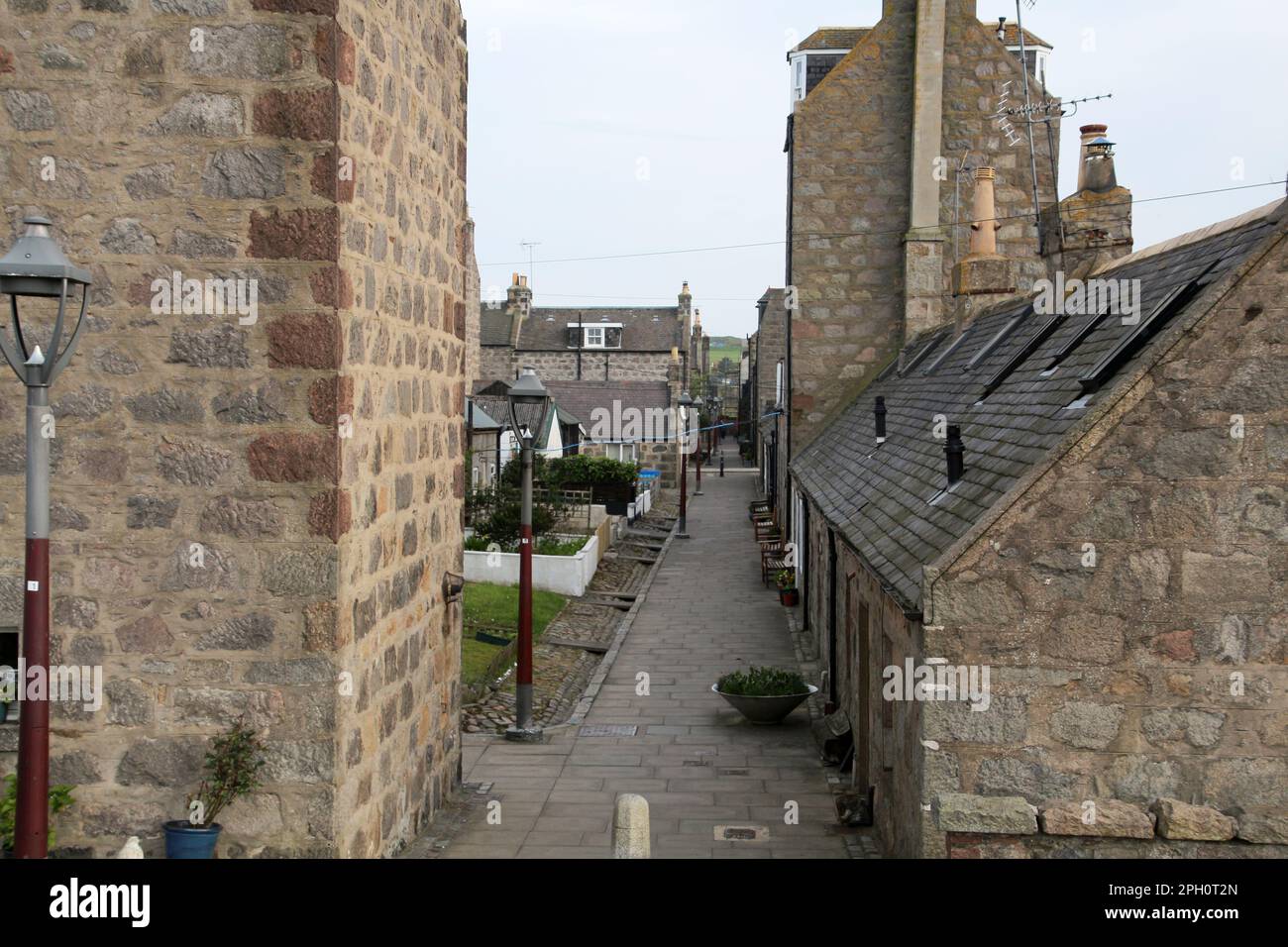 Old historical alley in Dundee waterfront, Scotland Stock Photo